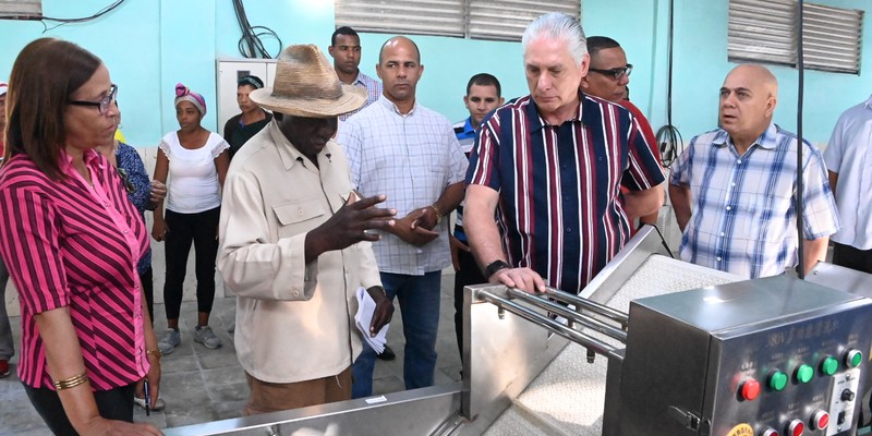 Visita a Salvador, Guantánamo