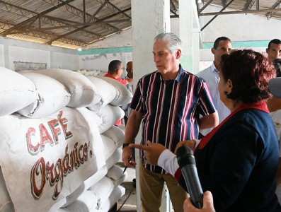 Visita a Salvador, Guantánamo