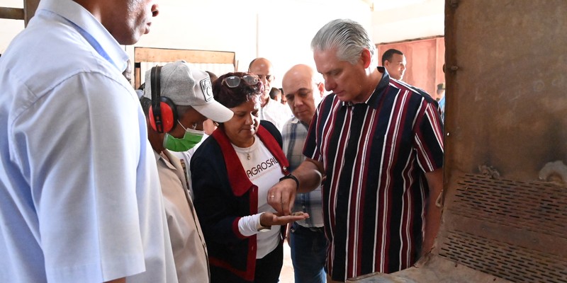 Visita a Salvador, Guantánamo
