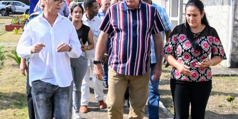 Visita a Salvador, Guantánamo