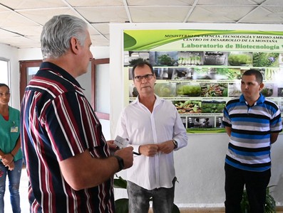 Visita a Salvador, Guantánamo
