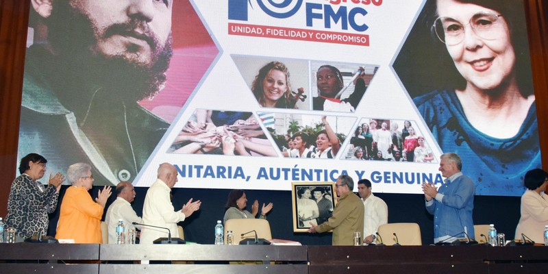 Clausura X Congreso de la FMC