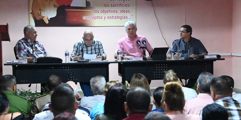 Visita a Cacocum, Holguín