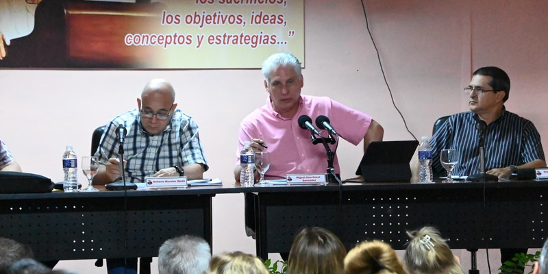 Visita a Cacocum, Holguín