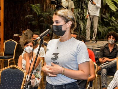 Encuentro con jóvenes miembros de la Asociación Hermanos Saíz