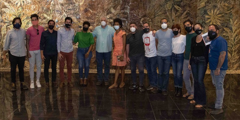 Encuentro con jóvenes miembros de la Asociación Hermanos Saíz