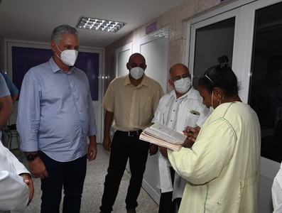 Recorrido por Santa Clara en calidad de Diputado