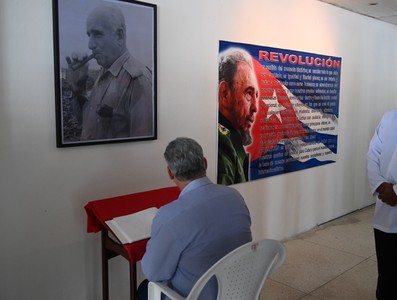 Recorrido por Santa Clara en calidad de Diputado