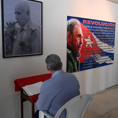 Recorrido por Santa Clara en calidad de Diputado