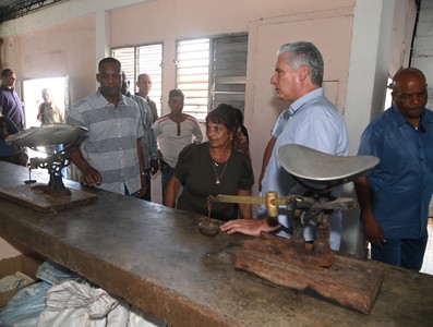 Recorrido por Santa Clara en calidad de Diputado