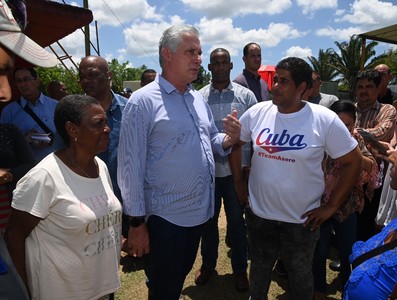 Recorrido por Santa Clara en calidad de Diputado