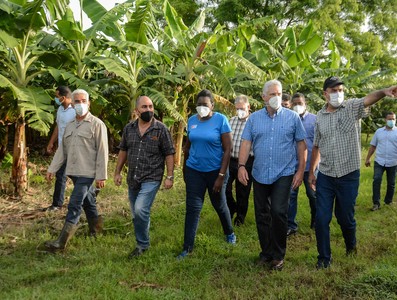 Recorrido por polos productivos de Mayabeque