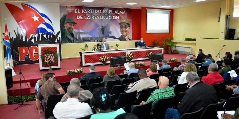 Encuentro con dirigentes provinciales y municipales - Camagüey