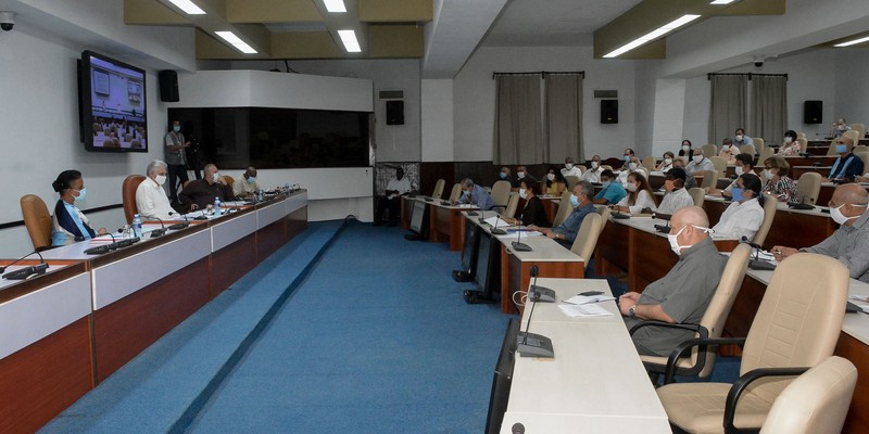 Encuentro con científicos y expertos vinculados a los asuntos de soberanía alimentaria y nutricional