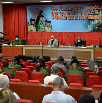 Encuentro con dirigentes provinciales y municipales - Santiago de Cuba