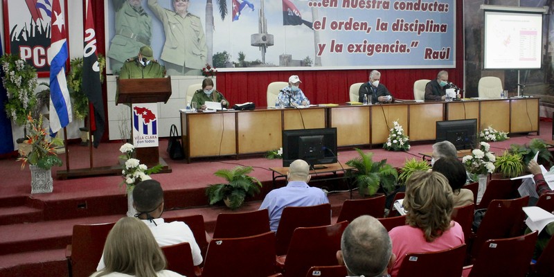 Encuentro con dirigentes provinciales y municipales - Villa Clara
