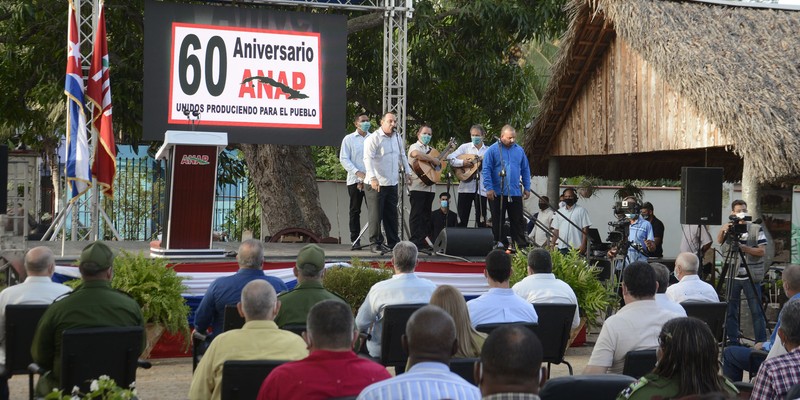 Acto por el 60 aniversario de la constitución de la Asociación Nacional de Agricultores Pequeños
