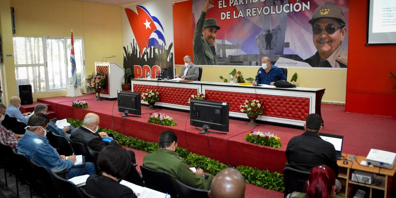 Encuentro con dirigentes provinciales y municipales - Camagüey