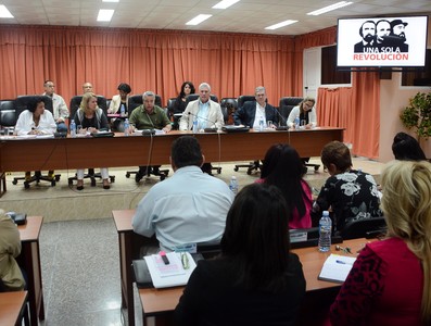 Encuentro con dirigentes sindicales y recorrido por Empresa Metal-Mecánica VARONA