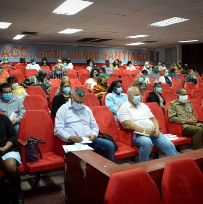 Encuentro con dirigentes provinciales y municipales - Santiago de Cuba