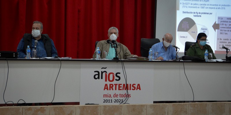 Encuentro con dirigentes provinciales y municipales - Artemisa