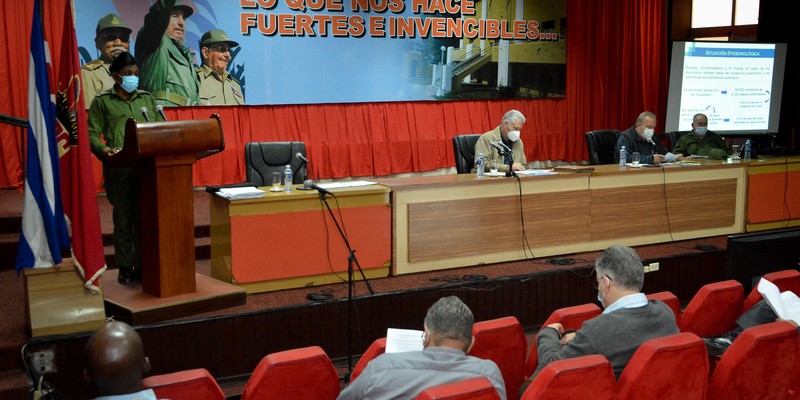 Encuentro con dirigentes provinciales y municipales - Santiago de Cuba