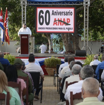 Acto por el 60 aniversario de la constitución de la Asociación Nacional de Agricultores Pequeños