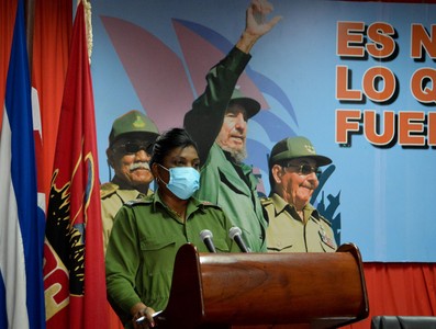 Encuentro con dirigentes provinciales y municipales - Santiago de Cuba
