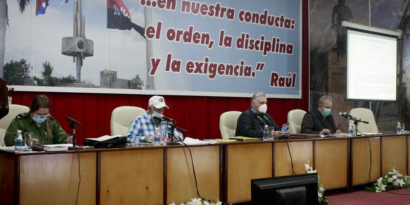 Encuentro con dirigentes provinciales y municipales - Villa Clara