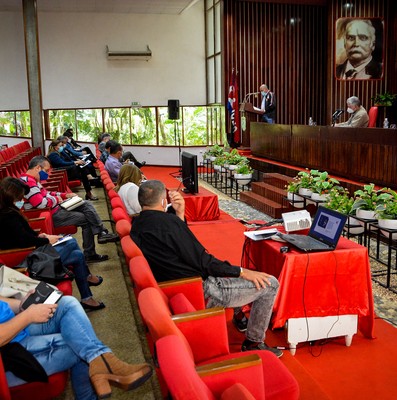 Encuentro con dirigentes provinciales y municipales - Holguin