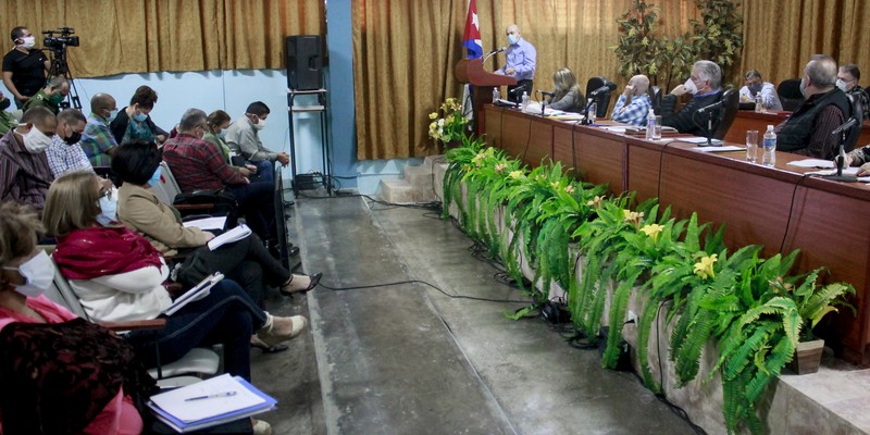 Encuentro con dirigentes provinciales y municipales - Sancti Spíritus