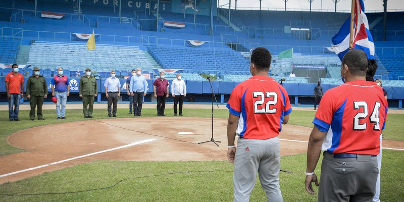 Encuentro con Equipo Cuba de Béisbol