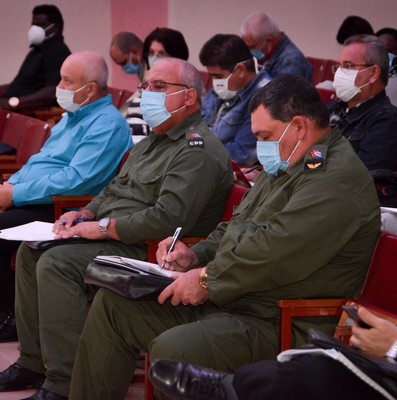 Encuentro con dirigentes provinciales y municipales - Cienfuegos