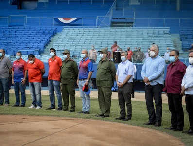 Encuentro con Equipo Cuba de Béisbol