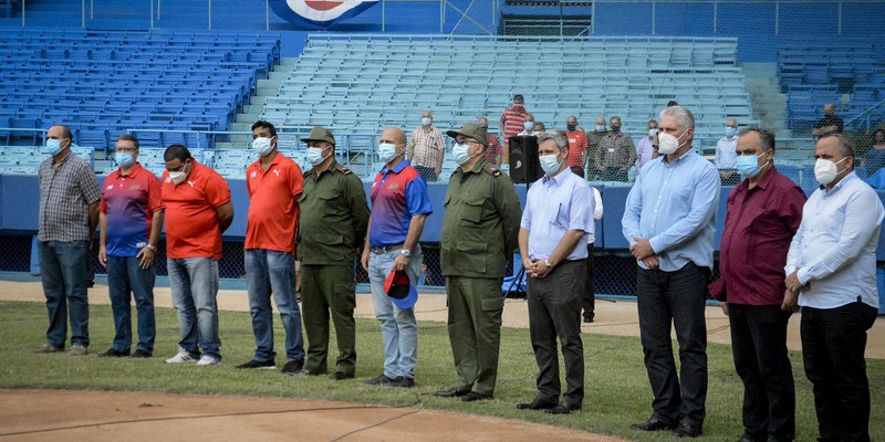 Encuentro con Equipo Cuba de Béisbol