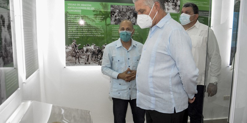 Acto por el 60 aniversario de la constitución de la Asociación Nacional de Agricultores Pequeños