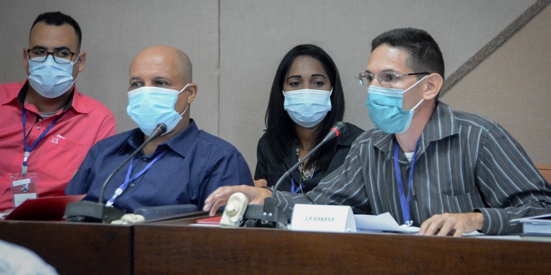 8vo. Congreso del Partido Comunista de Cuba, Segunda Jornada.  Fotos: Estudios Revolución