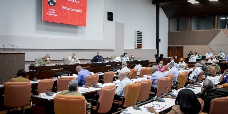 8vo. Congreso del Partido Comunista de Cuba, Segunda Jornada.  Fotos: Estudios Revolución
