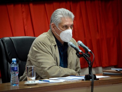 Encuentro con dirigentes provinciales y municipales - Santiago de Cuba