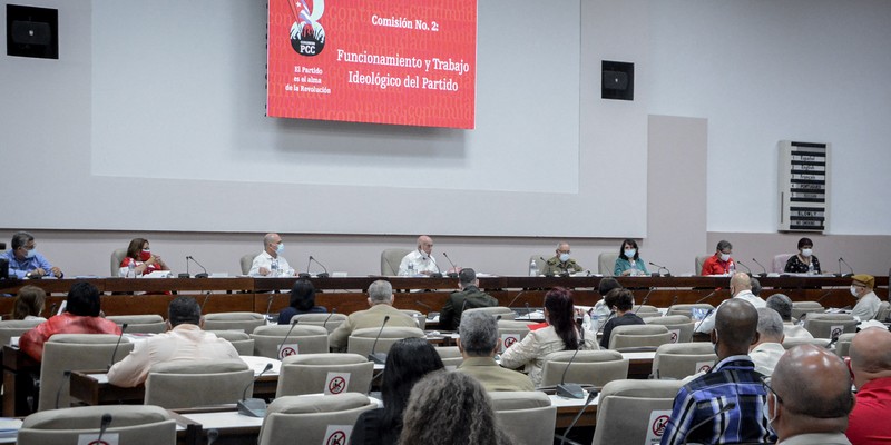 8vo. Congreso del Partido Comunista de Cuba, Segunda Jornada.  Fotos: Estudios Revolución