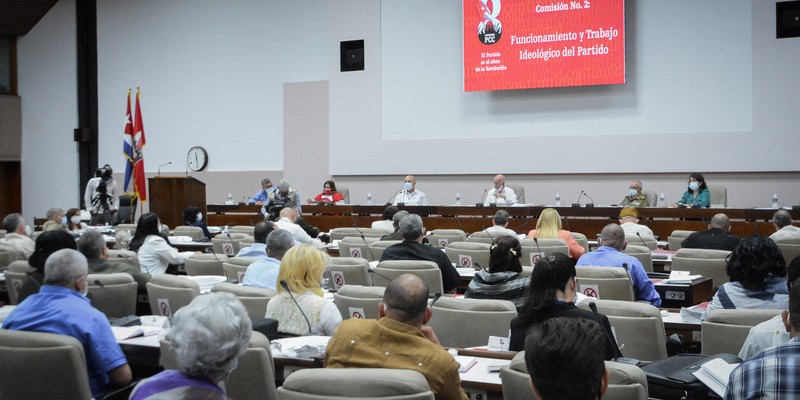 8vo. Congreso del Partido Comunista de Cuba, Segunda Jornada.  Fotos: Estudios Revolución