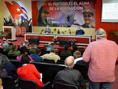 Encuentro con dirigentes provinciales y municipales - Camagüey