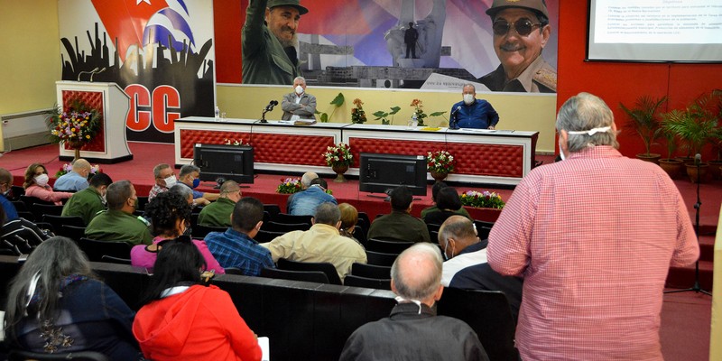 Encuentro con dirigentes provinciales y municipales - Camagüey