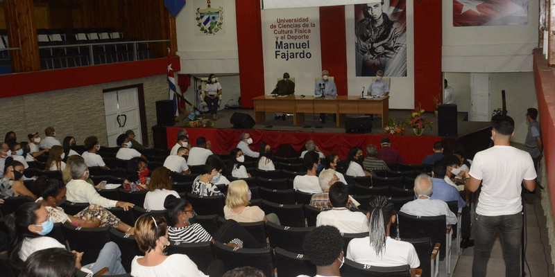 Visita a la Universidad de Ciencias de la Cultura Física y el Deporte “Manuel Fajardo”