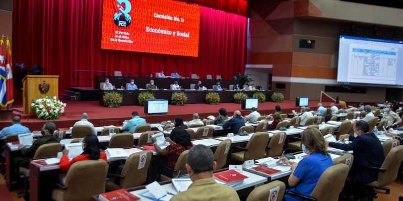 8vo. Congreso del Partido Comunista de Cuba, Segunda Jornada.  Fotos: Estudios Revolución