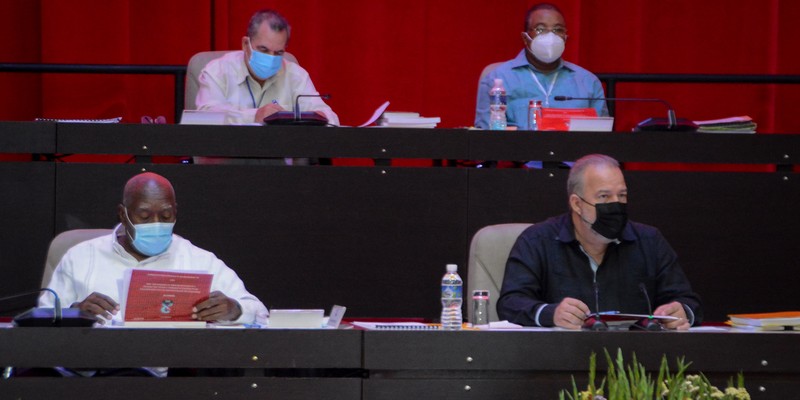 8vo. Congreso del Partido Comunista de Cuba, Segunda Jornada.  Fotos: Estudios Revolución