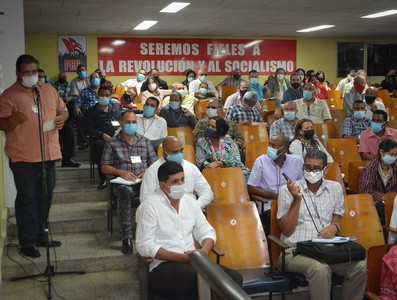 Encuentro con dirigentes provinciales y municipales - Granma