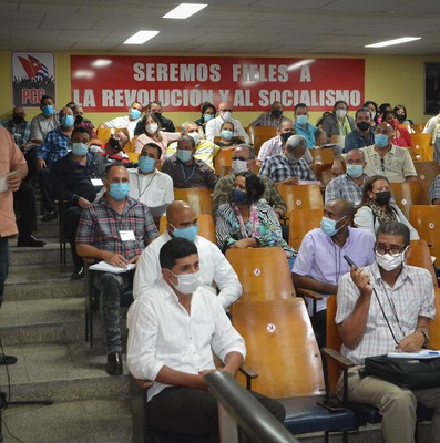 Encuentro con dirigentes provinciales y municipales - Granma