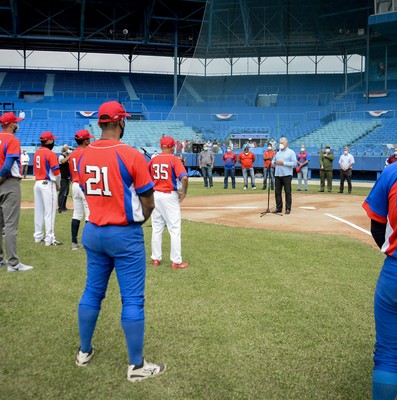 Encuentro con Equipo Cuba de Béisbol