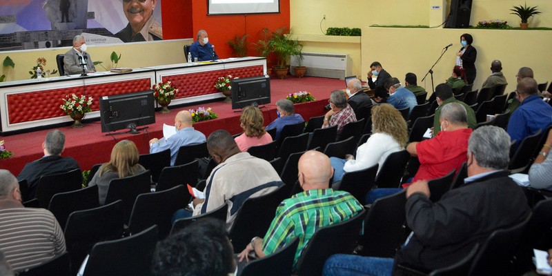 Encuentro con dirigentes provinciales y municipales - Camagüey